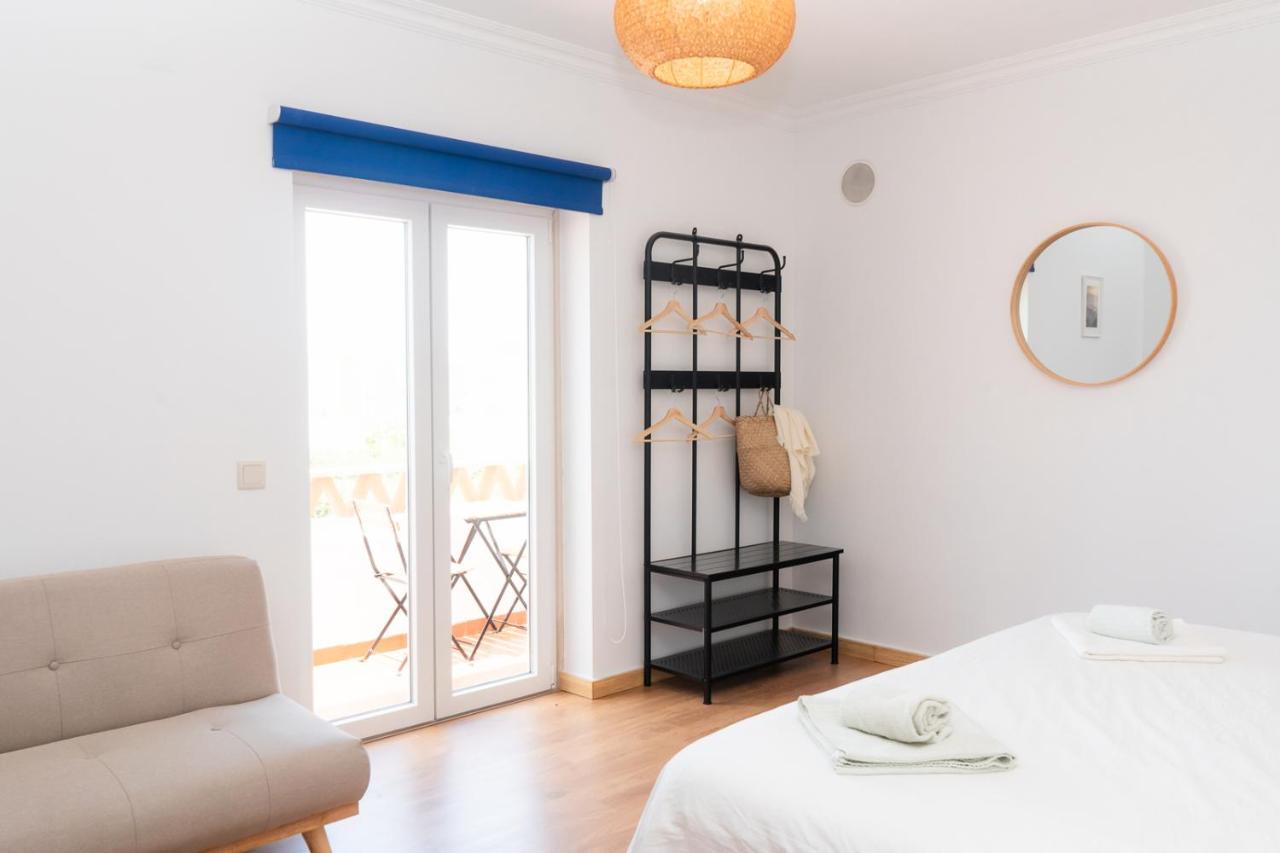 Surf Yoga Ericeira Guest House Esterno foto