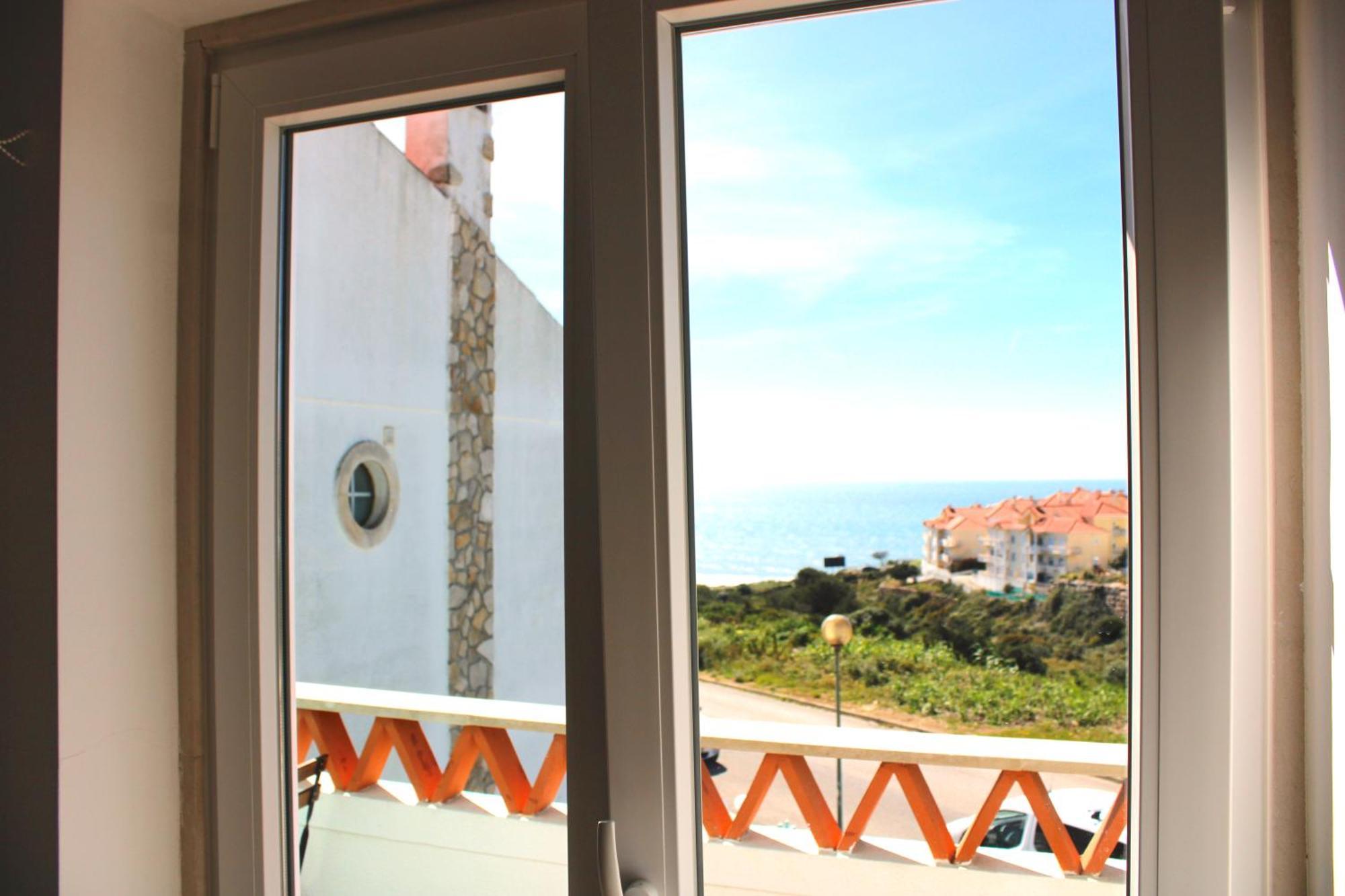 Surf Yoga Ericeira Guest House Esterno foto